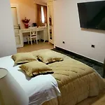 Hotel Lux De Paris