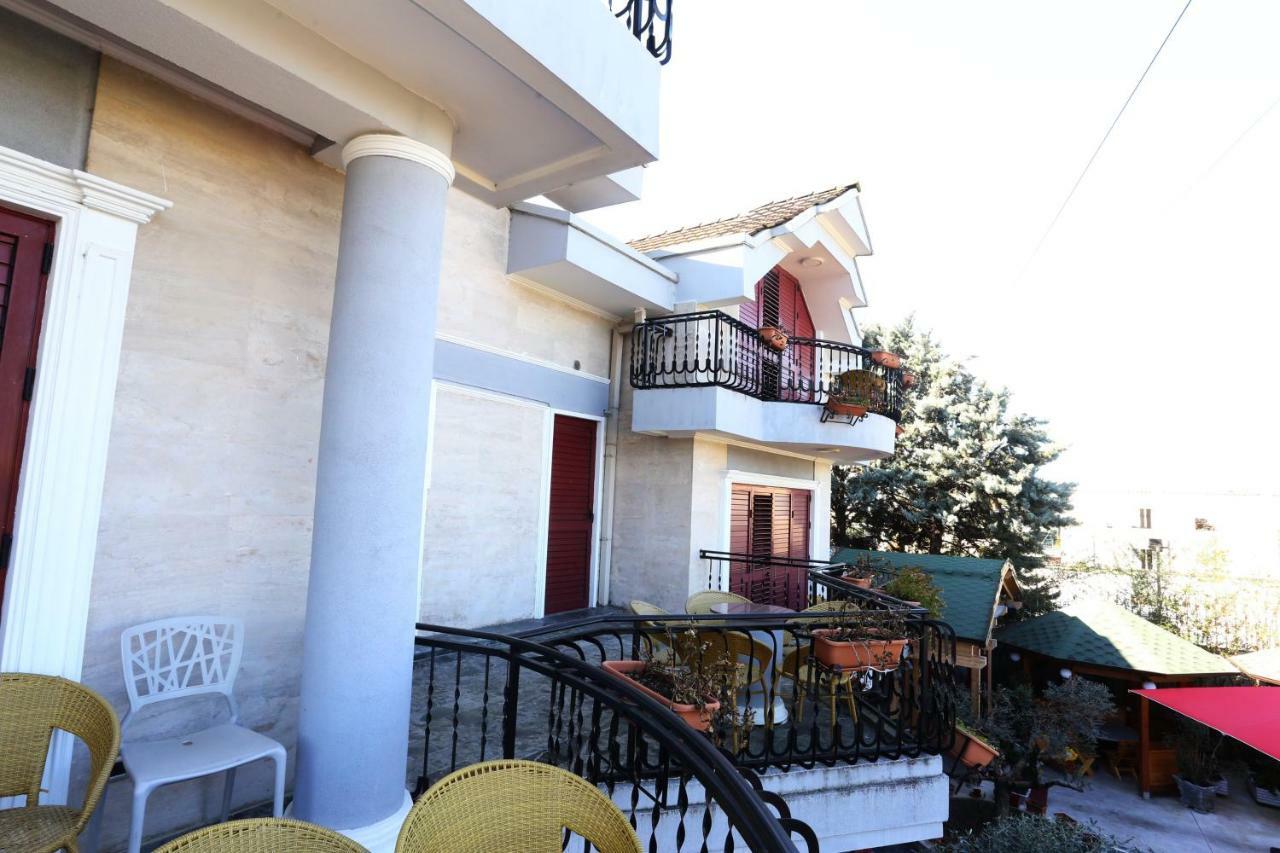 Lux De Paris 4*